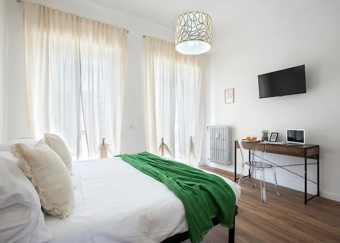 Sunny Spacious For 6 Guests Rome
