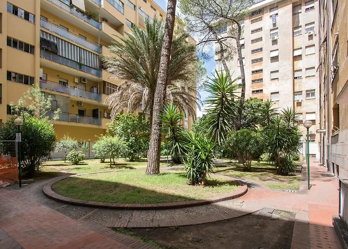 Sunny Spacious For 6 Guests Apartment